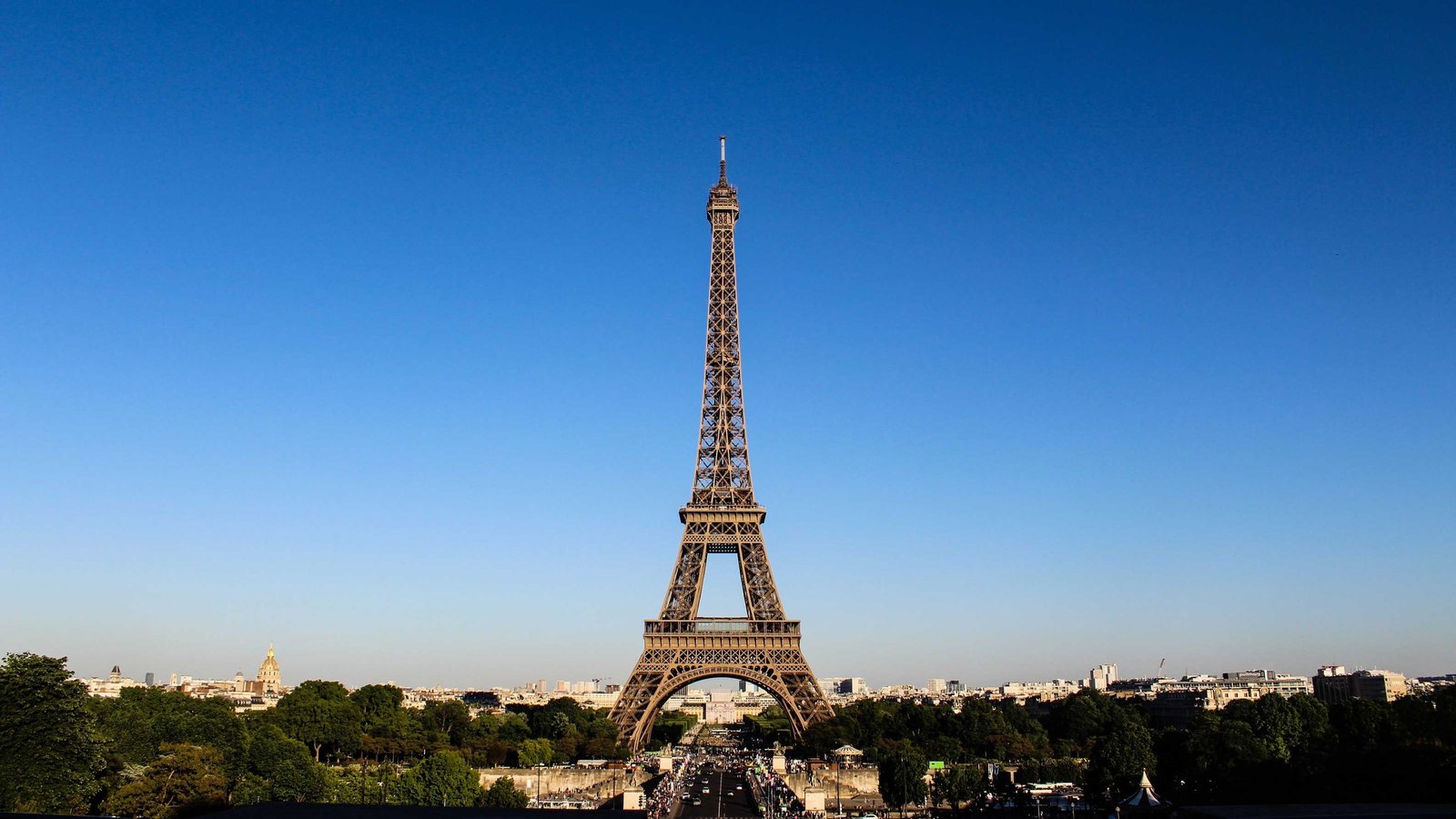Paris - pexels-pixabay-532826